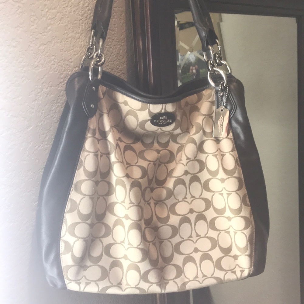 Coach shoulder bag